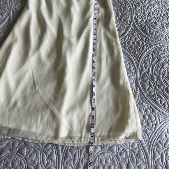 London Dress Company Chloe Beaded Dress in Ivory (Size:2) - Picture 10 of 13